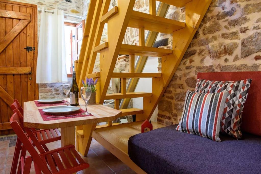 Apartament Lavrio Stone House 5 Min From The Centre/Port Zewnętrze zdjęcie