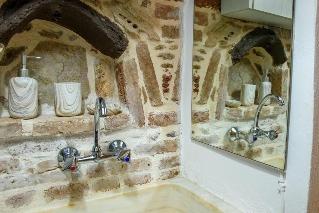 Apartament Lavrio Stone House 5 Min From The Centre/Port Zewnętrze zdjęcie
