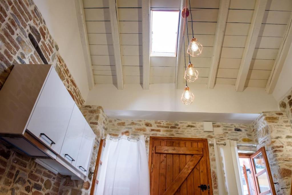 Apartament Lavrio Stone House 5 Min From The Centre/Port Zewnętrze zdjęcie