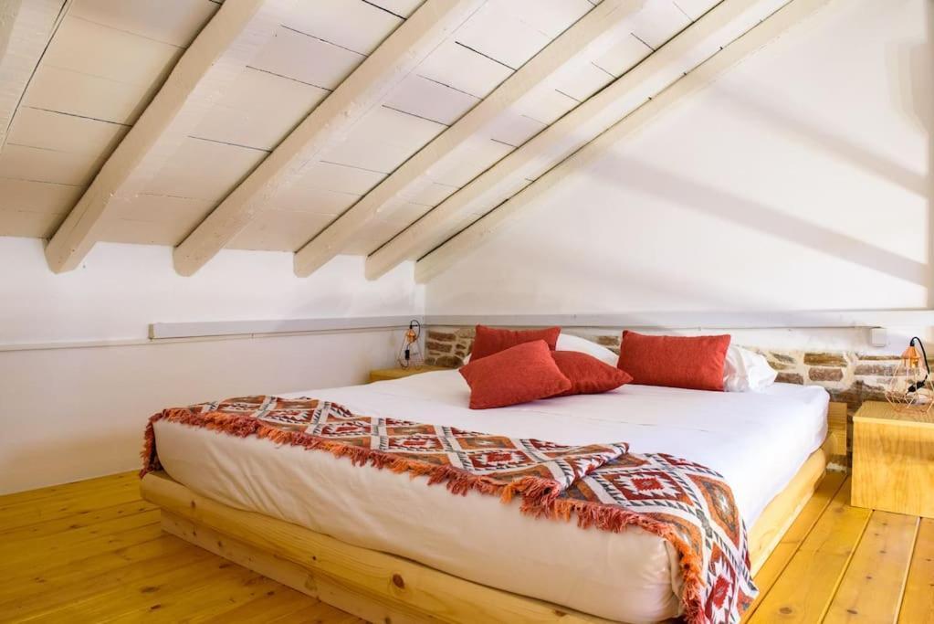 Apartament Lavrio Stone House 5 Min From The Centre/Port Zewnętrze zdjęcie