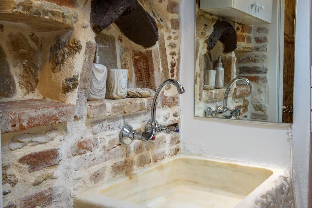 Apartament Lavrio Stone House 5 Min From The Centre/Port Zewnętrze zdjęcie